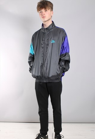 VINTAGE NIKE SHELL JACKET