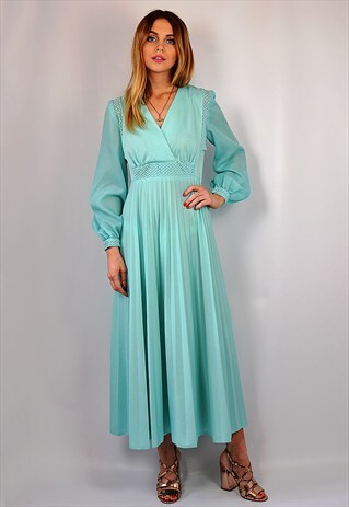 VINTAGE 1970'S BLUE PLEATED PROM WEDDING PARTY DRESS