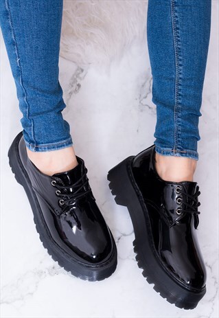 EXTRA CHUNKY PLATFORM LACE UP SHOES IN BLACK PATENT - SICILY