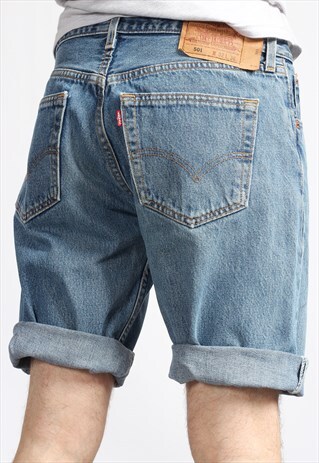 VINTAGE LEVI'S DENIM SHORTS