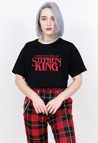 BASED ON A NOVEL BY STEPHEN KING T-SHIRT 80S HORROR TOP 90S