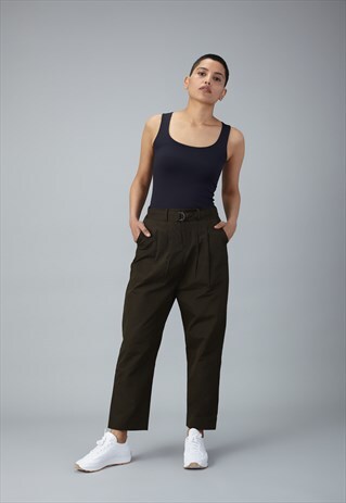 BELTED PEG TAPERED TROUSER