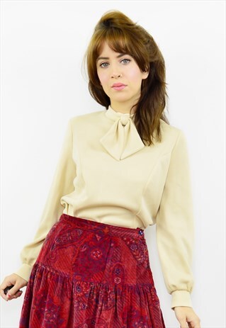 VINTAGE 70S BEIGE PUSSY BOW NECK THICK BLOUSE