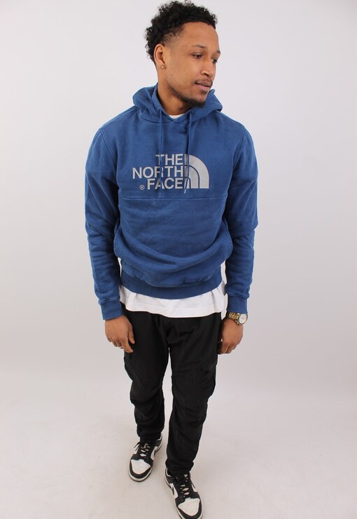 garment image