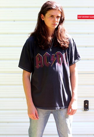 1990'S VINTAGE BLACK GRAPHIC ACDC T-SHIRT