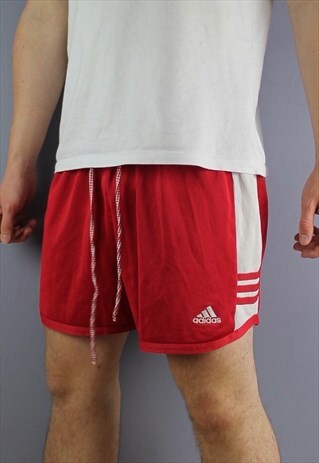 VINTAGE ADIDAS SHORTS IN RED WITH EMBROIDERED LOGO AND DRAWS