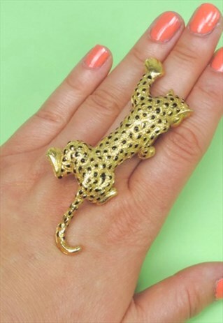 1990S LEOPARD BROOCH, GOLDTONE, BLACK ENAMEL SPOTS PIN
