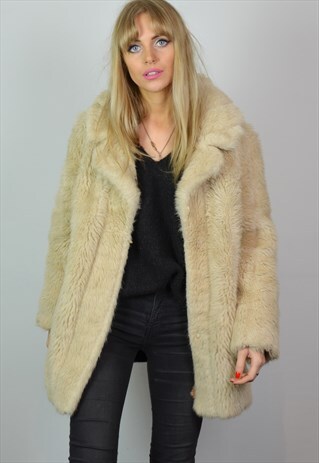 VINTAGE 60S LIGHT BLONDE CREAM FAUX FUR JACKET / COAT