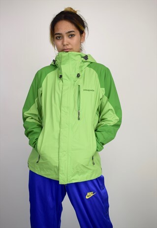 VINTAGE 90'S PATAGONIA GORE-TEX JACKET