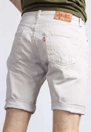 VINTAGE LEVI'S DENIM SHORTS