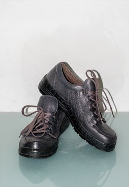 Vintage leather classy shoes in dark grey