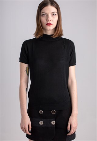 BLACK KNITTED LOW TURTLENECK TOP
