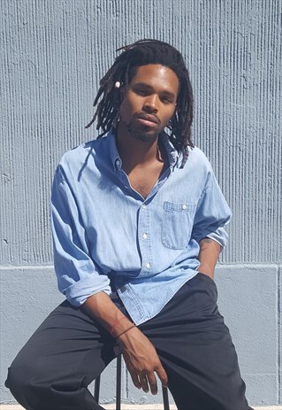 90S CLASSIC MINIMALIST LUXURY LIGHT DENIM OXFORD SHIRT LARGE