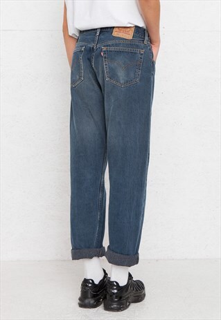 VINTAGE BLUE LEVI'S 501 FIT DENIM JEANS