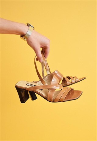 90'S TAN LIQUID FAUX LEATHER ELEGANT SANDALS