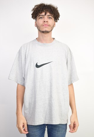 VINTAGE 90'S NIKE T-SHIRT