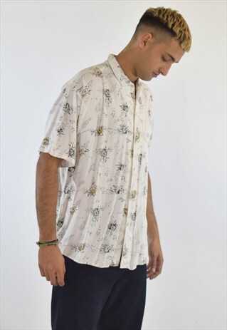 VINTAGE 90S WHITE FLORAL PATTERNED SHORT SLEEVE SHIRT