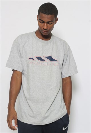 VINTAGE ADIDAS T SHIRT