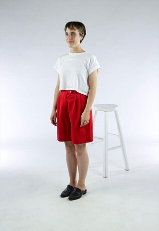 RED HIGH WAISTED SHORTS / PLEATED RETRO SHORTS