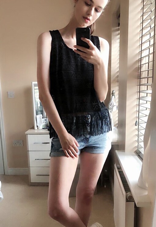 garment image