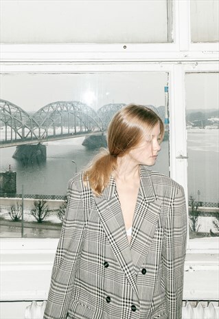 VINTAGE OVERSIZED CHECKERED BLAZER