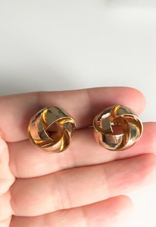 GOLD KNOT STUD EARRING