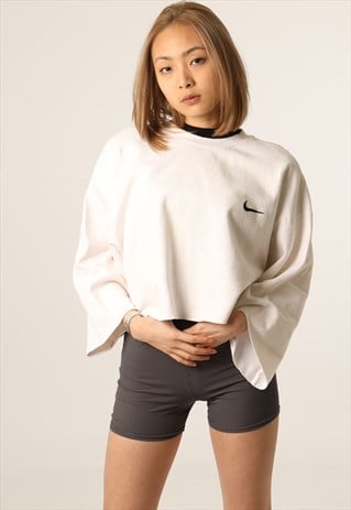 VINTAGE NIKE EMBROIDERED LOGO SWEATSHIRT