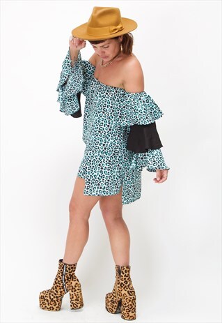OFF SHOULDER FRILL SLEEVE TOP IN BLUE ANIMAL PRINT