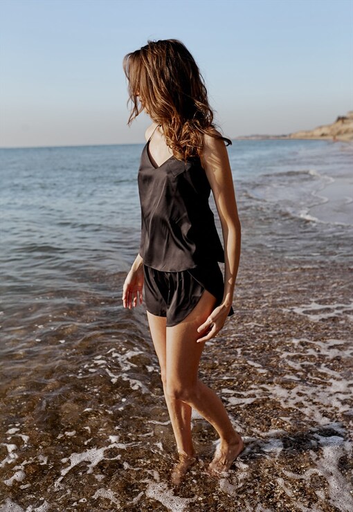 garment image