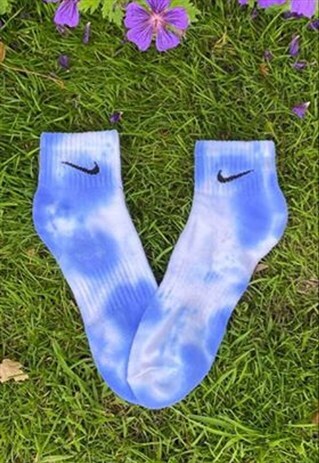 BLUE TIE DYE NIKE ANKLE SOCKS