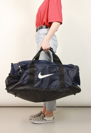 VINTAGE NIKE SPORTS BAG