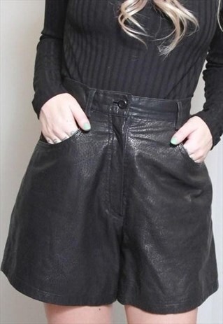 VINTAGE 1980'S BLACK ANIMAL PRINT SOFT LEATHER SHORTS