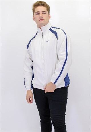 VINTAGE NIKE SHELL JACKET IN WHITE