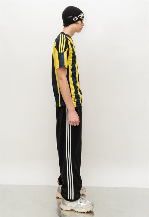 garment image