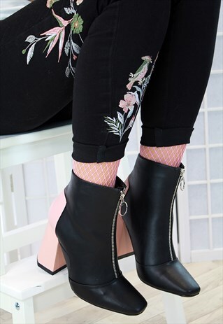 BLACK/PINK FRONT ZIP BLOCK HEEL ANKLE BOOTS