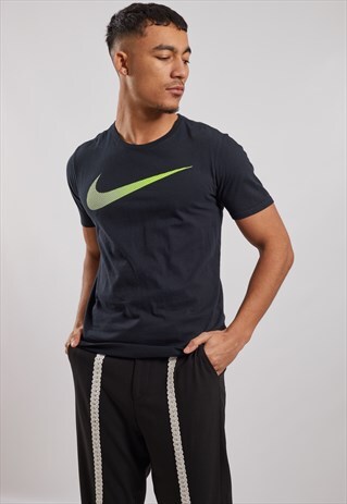 VINTAGE NIKE T-SHIRT