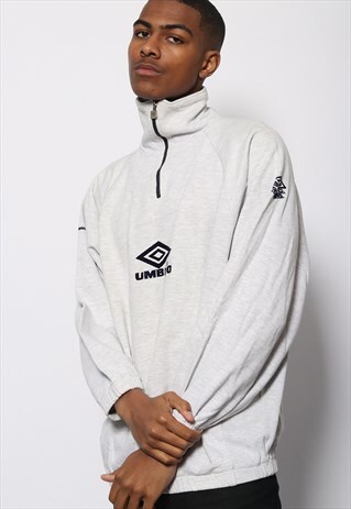 VINTAGE UMBRO EMBROIDERED BIG LOGO 1/4 ZIP SWEATSHIRT GREY