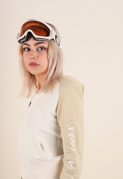 garment image