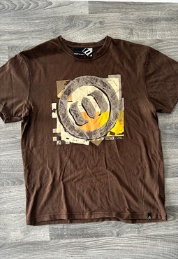 Vintage Animal Graphic T-shirt in Brown Size Medium