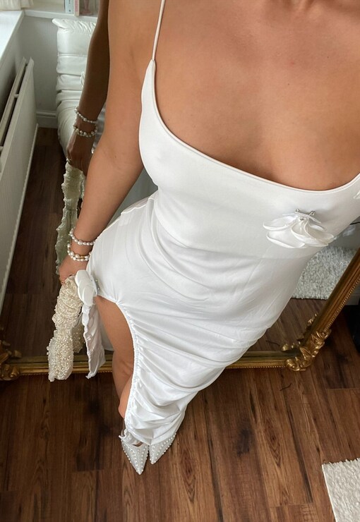 garment image