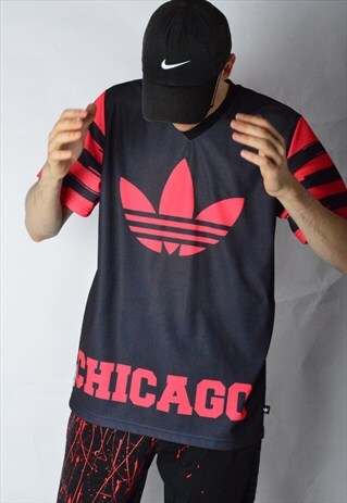 BLACK AND RED CHICAGO BULLS SPORTS JERSEY