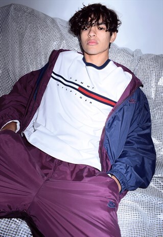 RARE VINTAGE TOMMY HILFIGER WHITE AND RED EMBROIDERED TEE