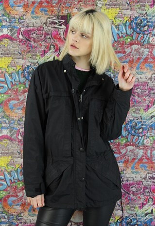 VINTAGE 90S SHELL JACKET/WINDBREAKER. UNISEX SPORTSWEAR.
