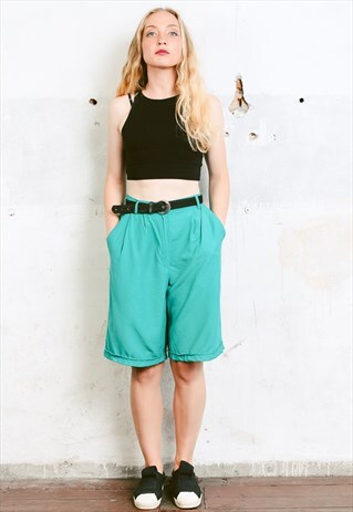 VINTAGE 80S HOLIDAY SHORTS