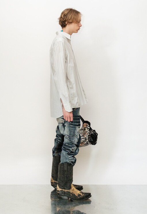 garment image