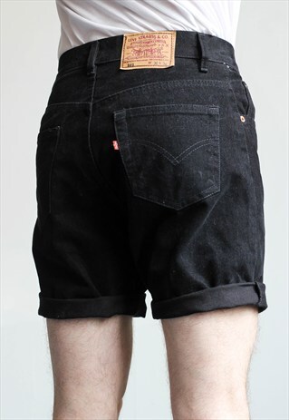 VINTAGE LEVI'S DENIM SHORTS
