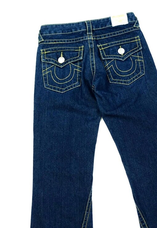 garment image