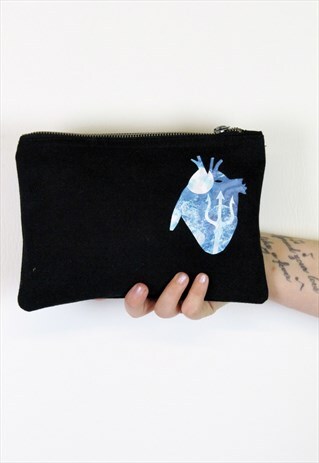 MERMAID HEART BLACK ACCESSORY BAG