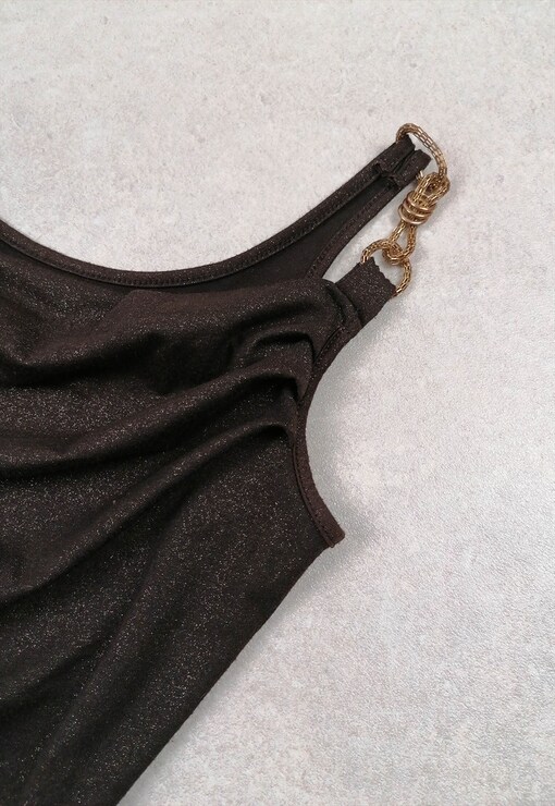 garment image