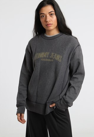 90S TOMMY JEANS EMBROIDERED SPELL OUT SWEATSHIRT